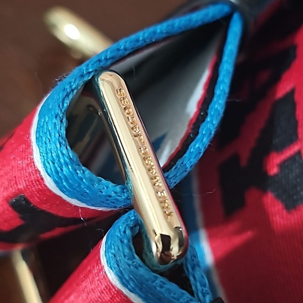Marc Jacobs Snoopy Strap - Picture 8 of 8